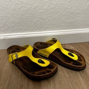 Women’s sandals